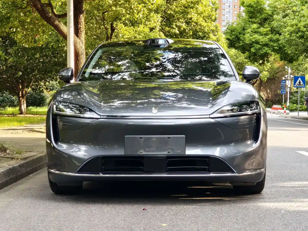Luxeed R7 2024 802km Max