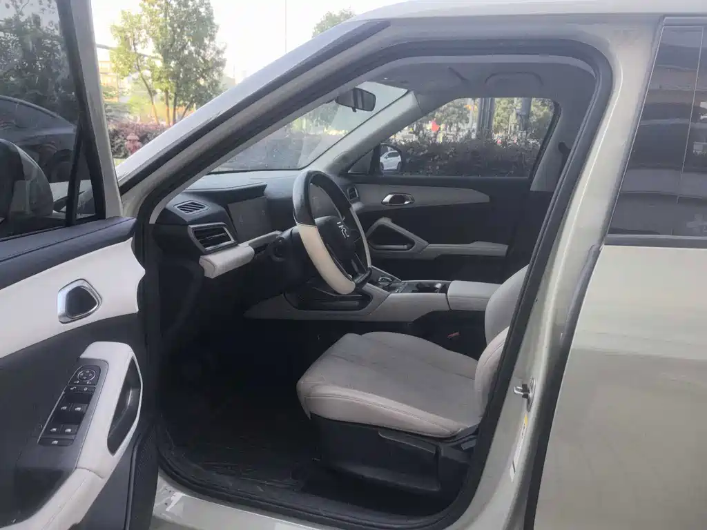 BYD Yuan UP — миниатюра 8