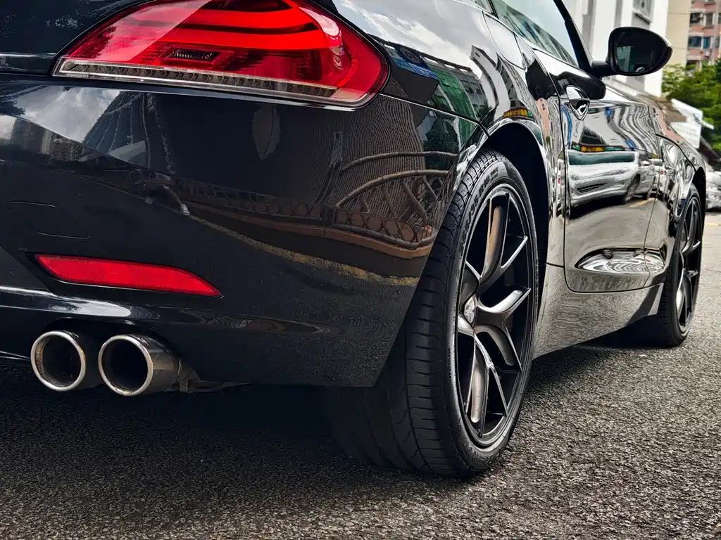 BMW Z4 — миниатюра 6