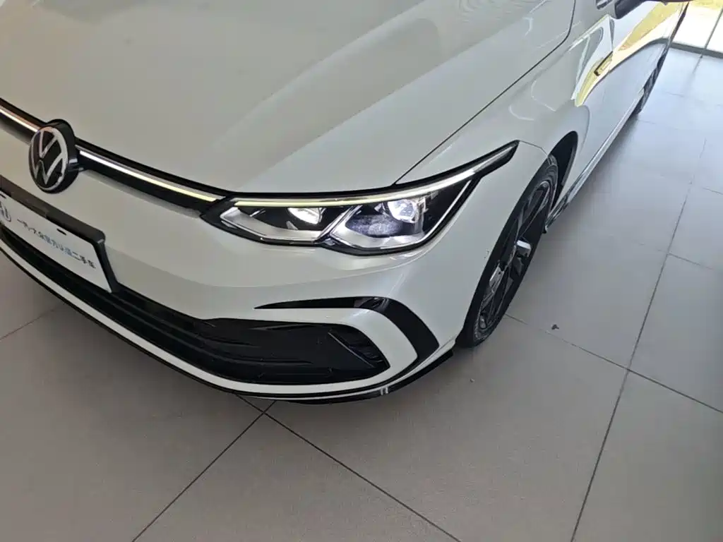 Volkswagen Golf — миниатюра 24