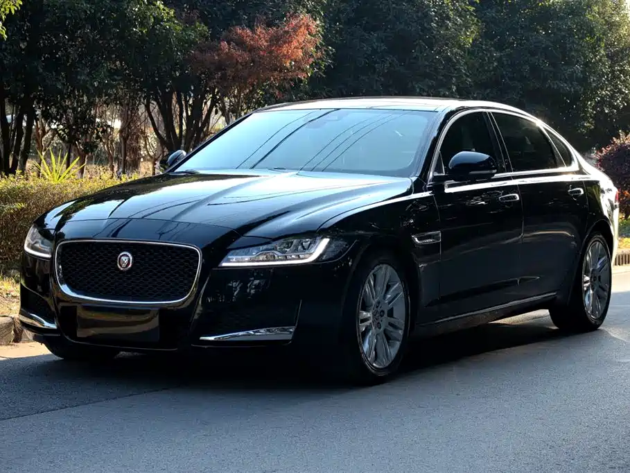 Jaguar XFL 2018