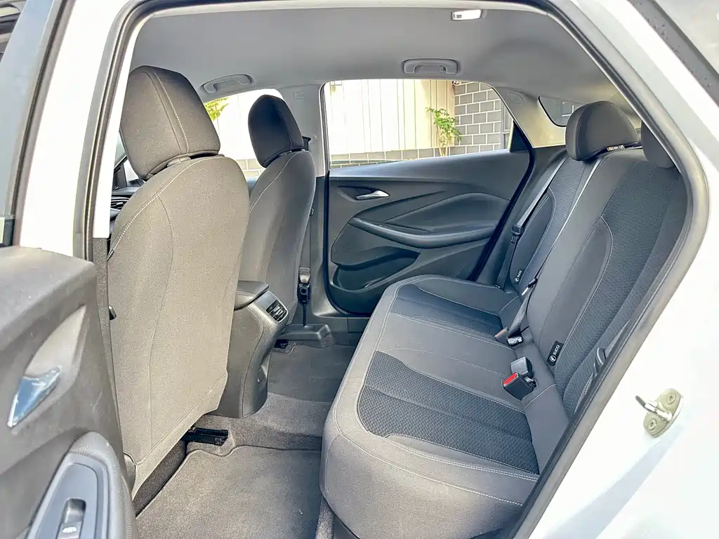Buick Verano — миниатюра 11