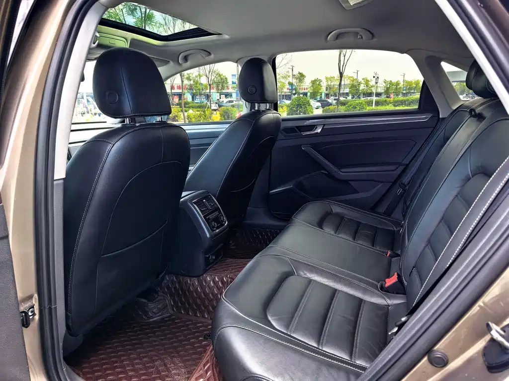 Volkswagen Passat — миниатюра 19