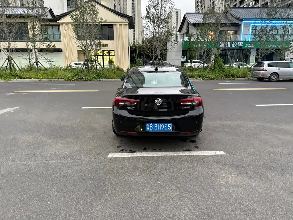 Buick Regal — миниатюра 9