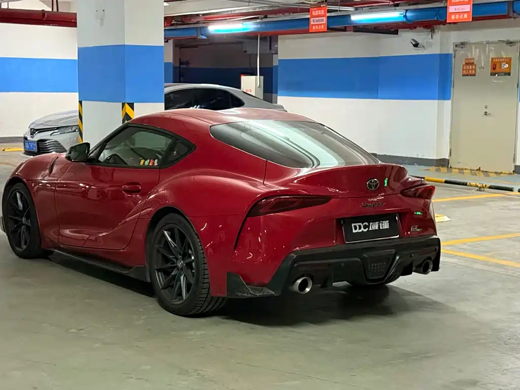 Toyota Supra — миниатюра 5