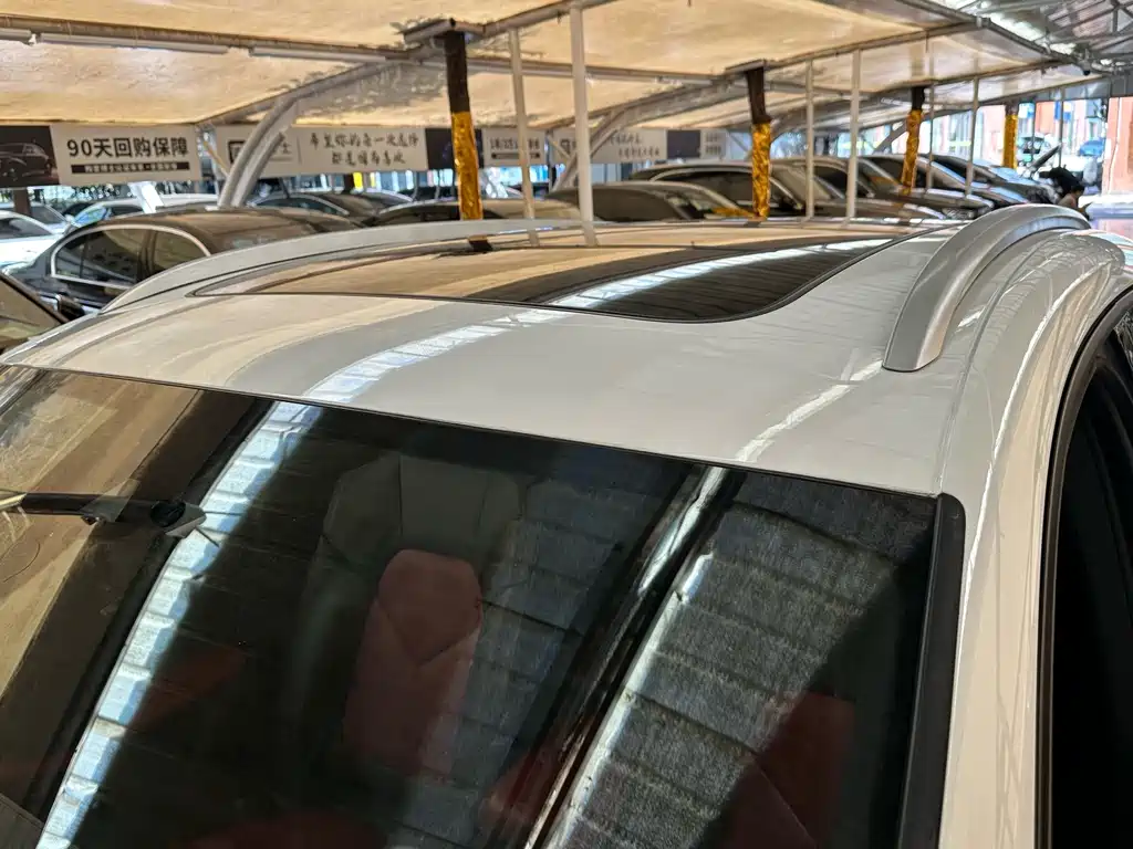 Porsche Macan — миниатюра 18