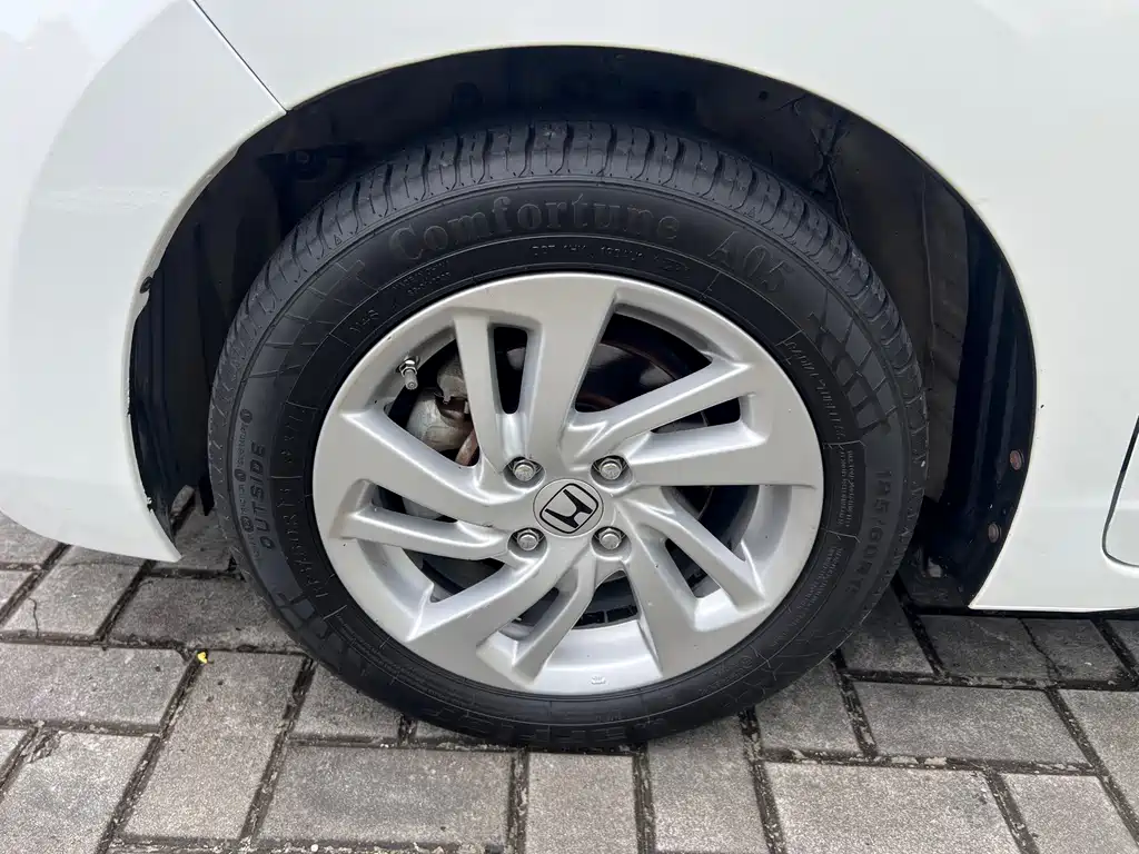 Honda Fit — миниатюра 16