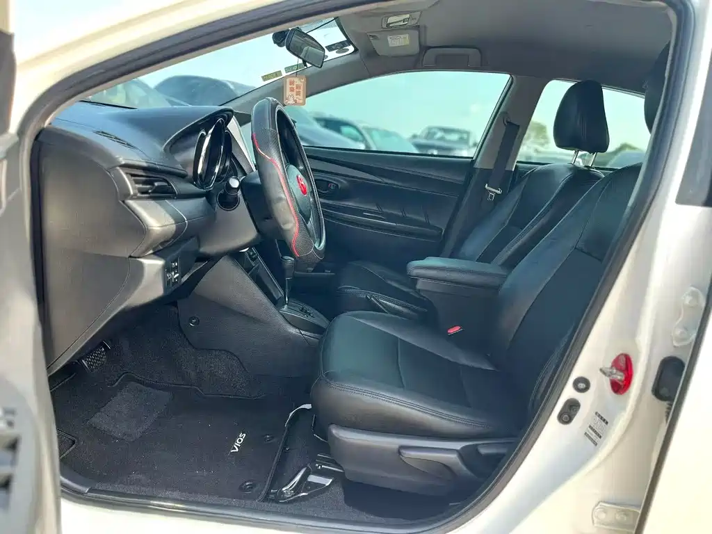 Toyota Vios — миниатюра 4