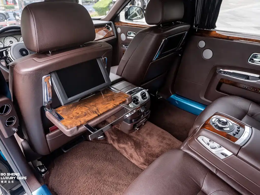 Rolls-Royce Ghost — миниатюра 19