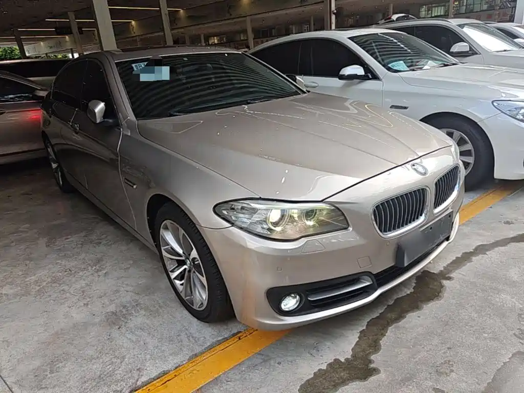 BMW 5 Series — миниатюра 4