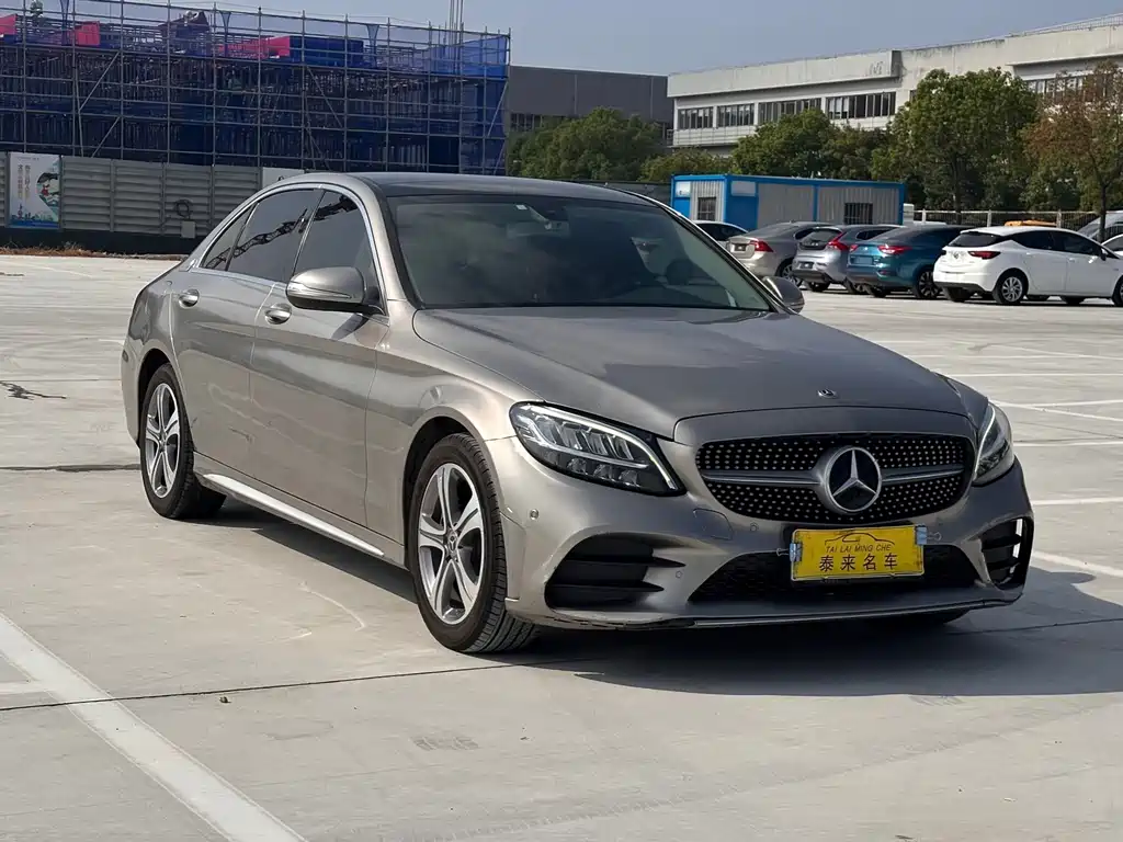 Mercedes-Benz C-Class — миниатюра 3