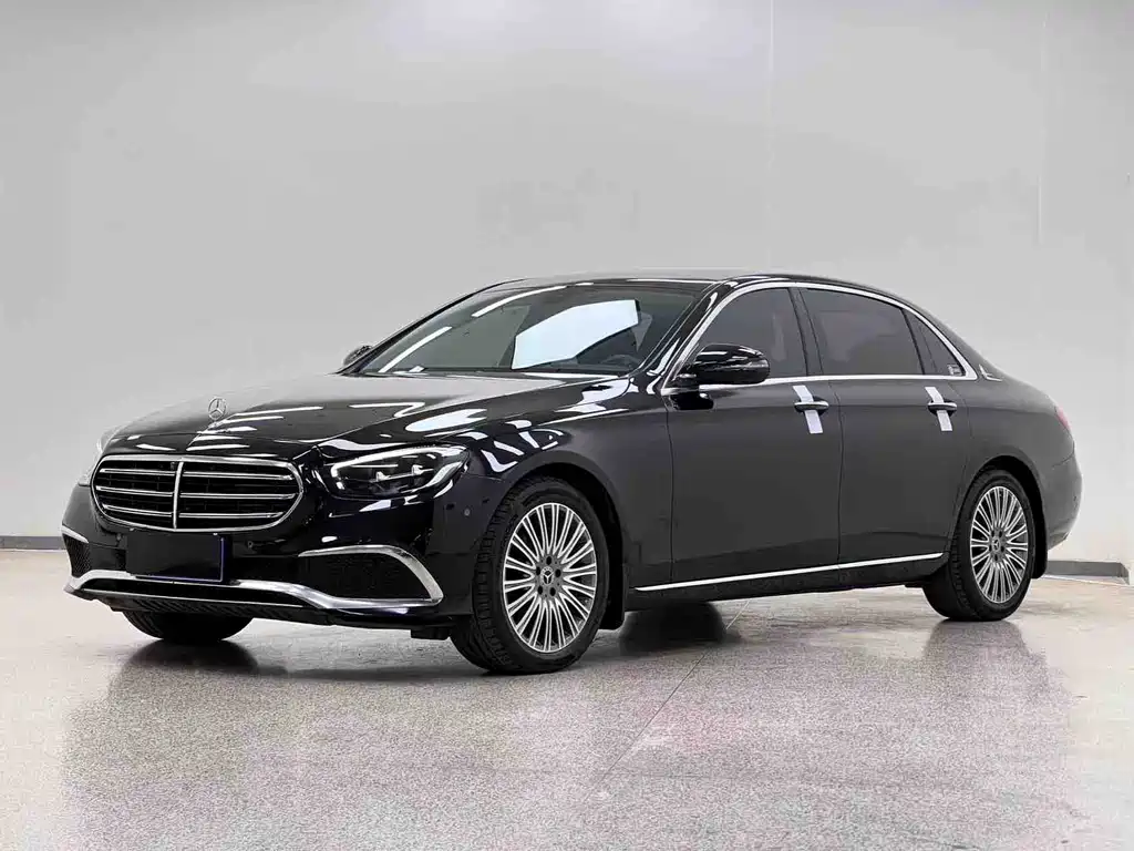 Mercedes-Benz E-Class 2022