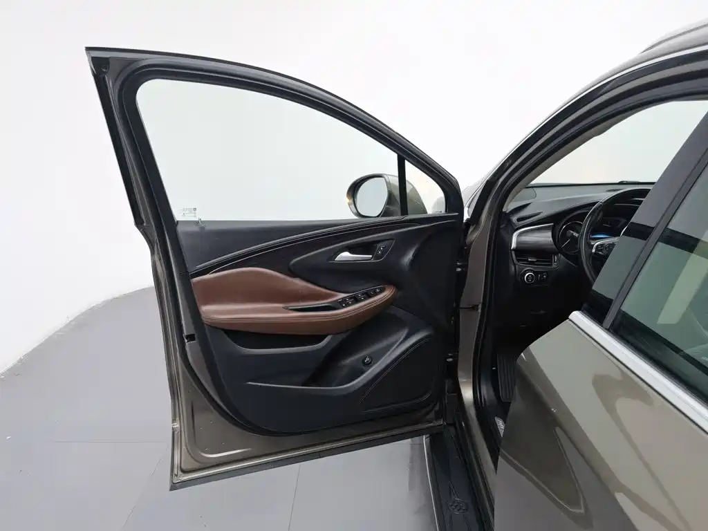 Buick Envision Plus — миниатюра 8