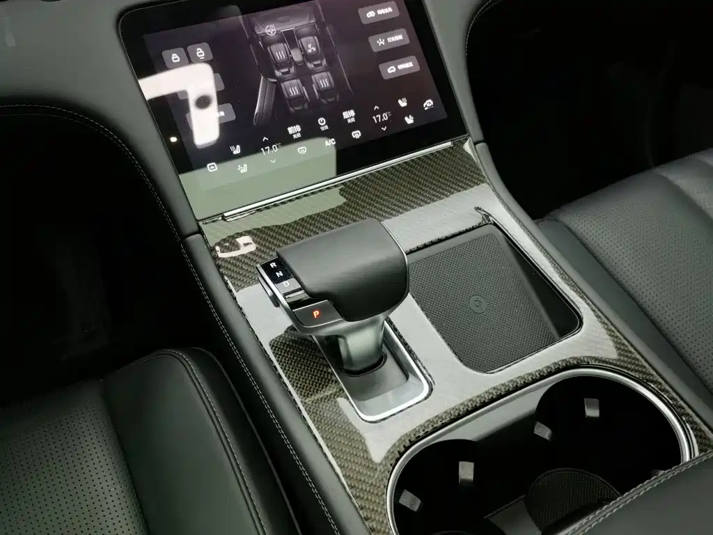 Li Auto Li ONE — миниатюра 13