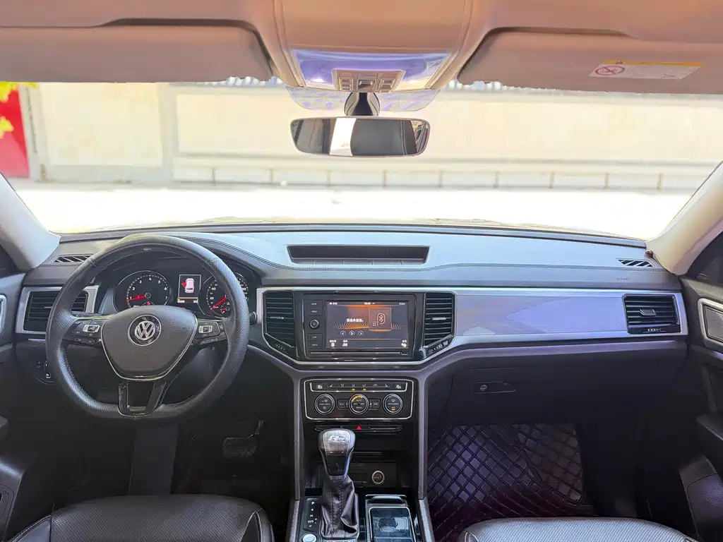 Volkswagen Teramont — миниатюра 8