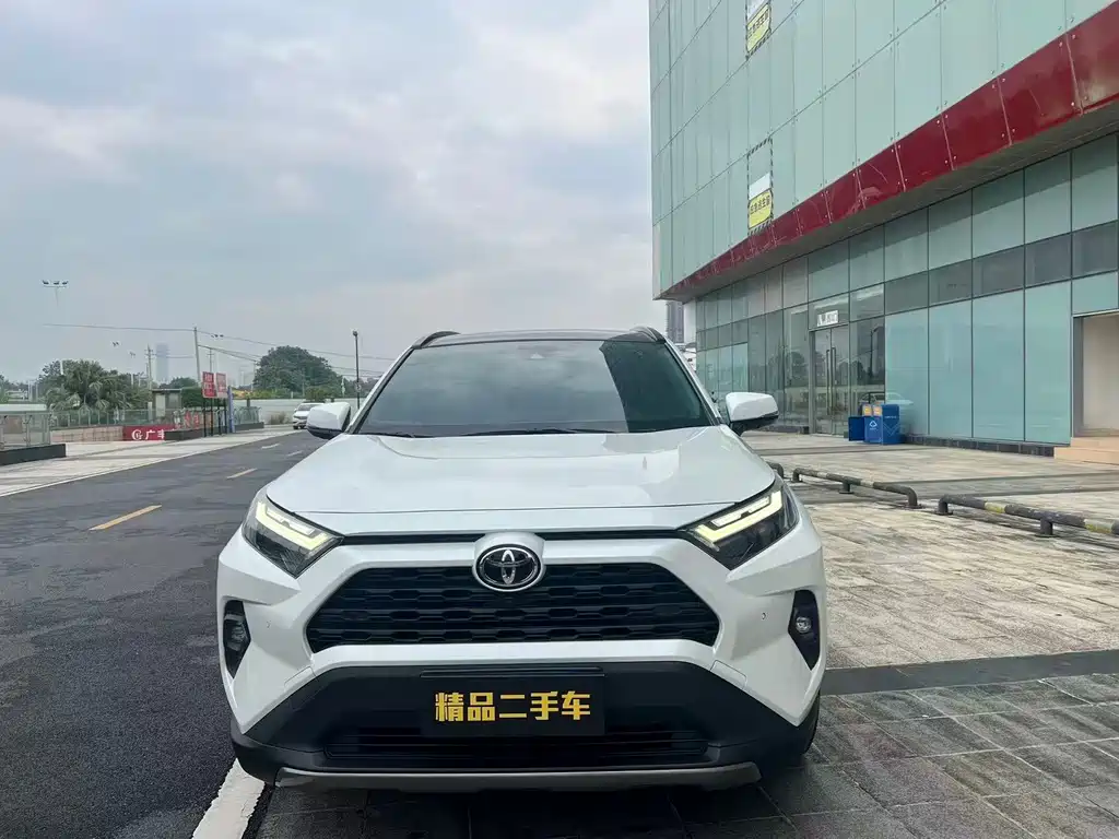 Toyota RAV4 — миниатюра 2