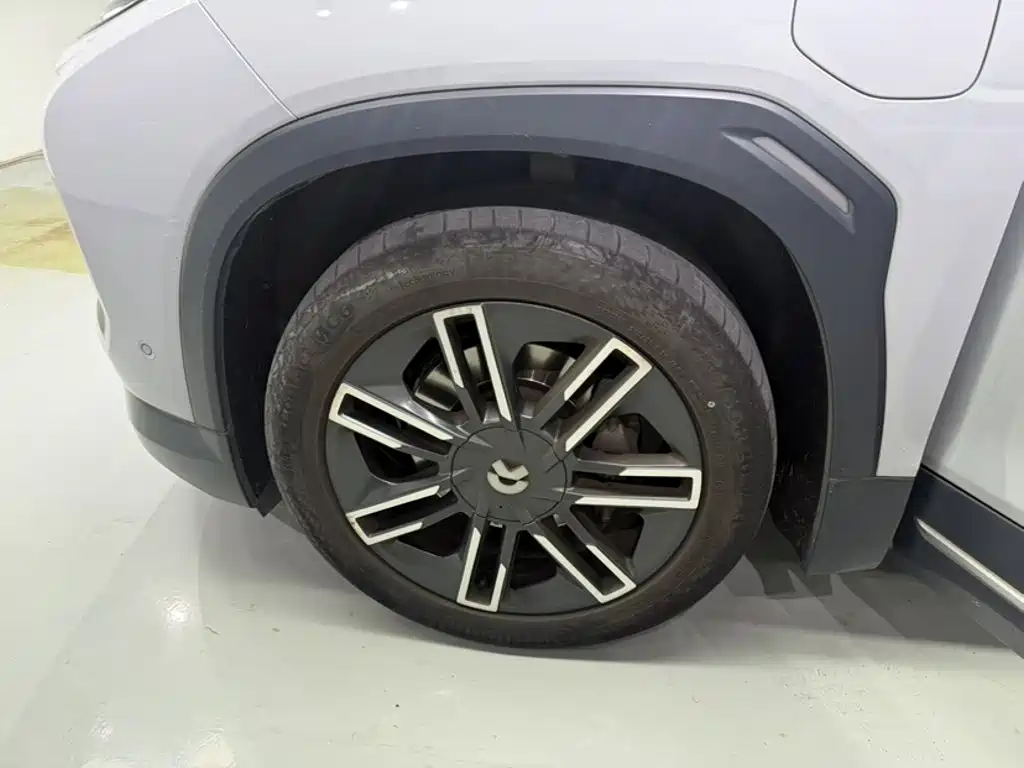NIO ES6 — миниатюра 8