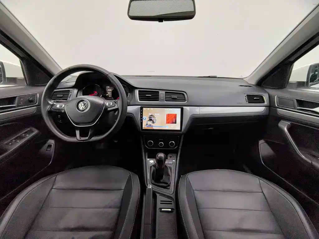 Volkswagen Lavida — миниатюра 5