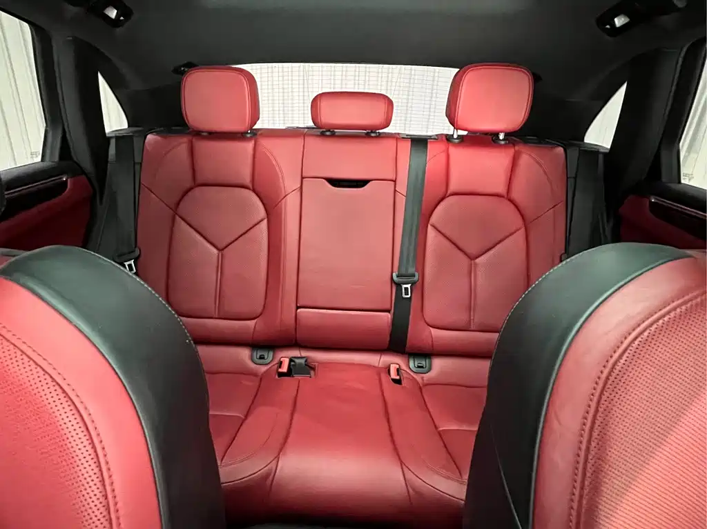 Porsche Macan — миниатюра 9