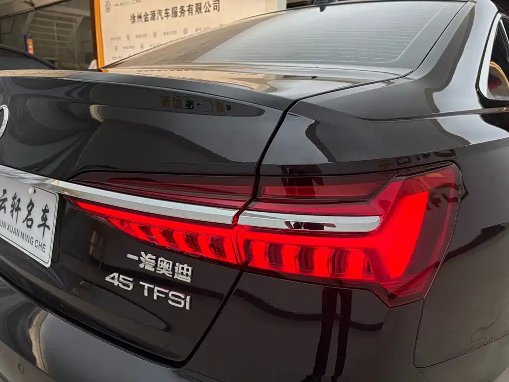 Audi A6L — миниатюра 12