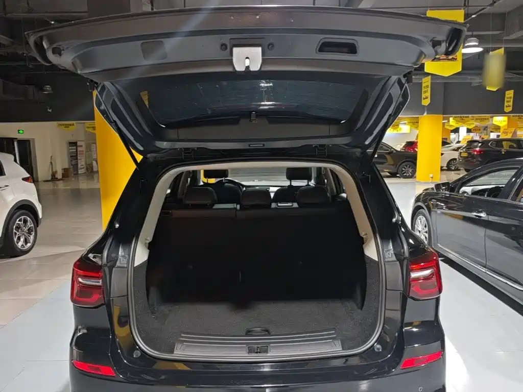 Roewe RX5 — миниатюра 19