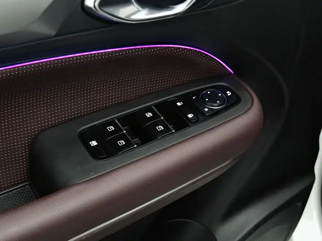 GAC Motor Trumpchi M6 — миниатюра 9