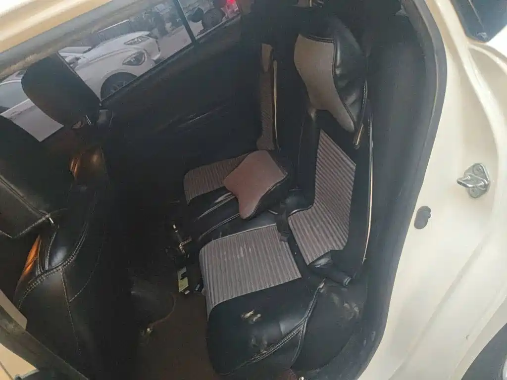 Toyota Vios FS — миниатюра 13