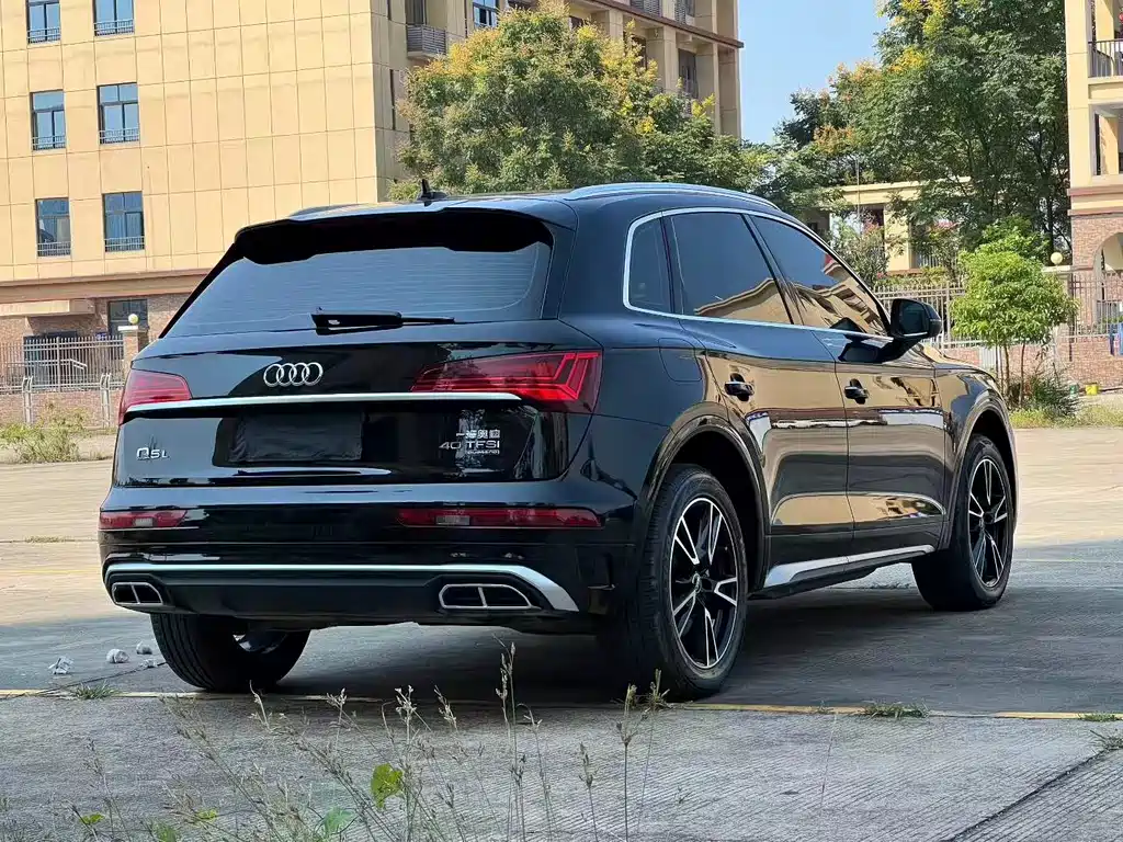 Audi Q5L — миниатюра 9