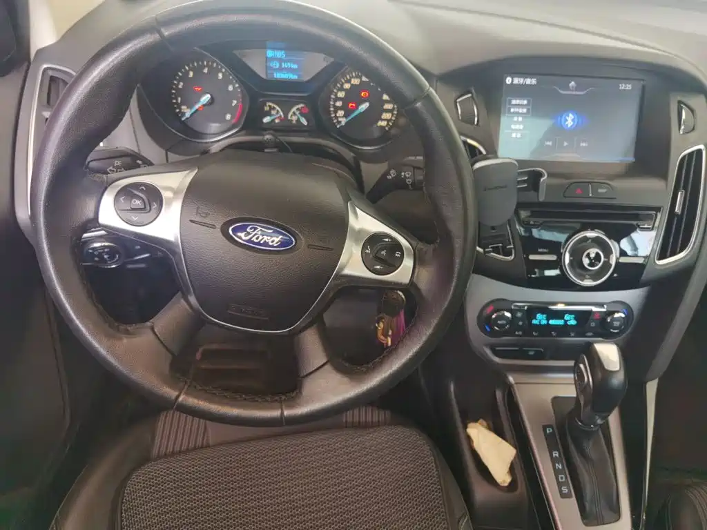 Ford Focus — миниатюра 11