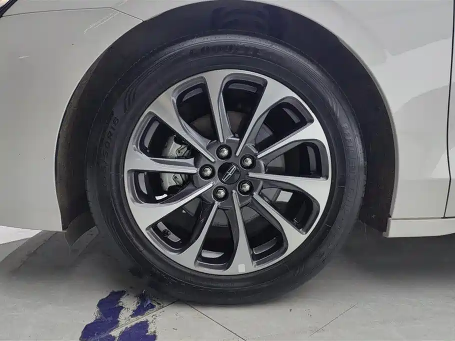Lincoln Z 2022 i Premium