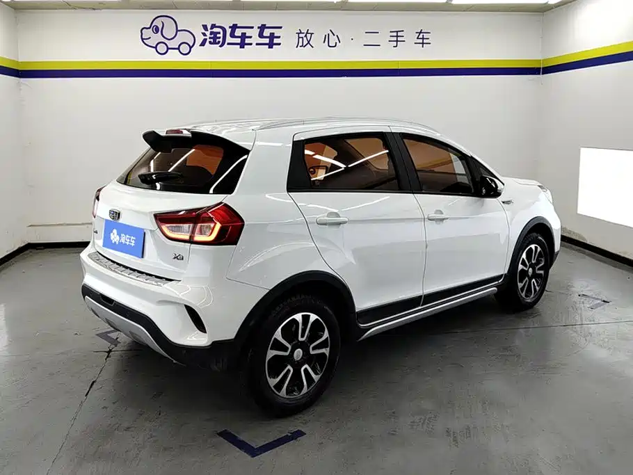 Geely Vision X3 — миниатюра 3