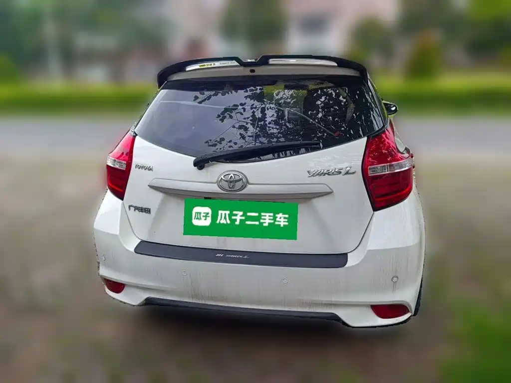 Toyota Yaris L — миниатюра 5