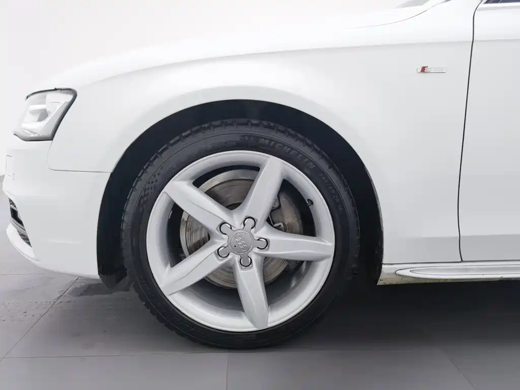 Audi A4L — миниатюра 17