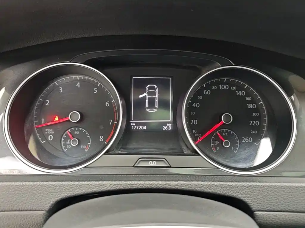 Volkswagen Golf — миниатюра 12