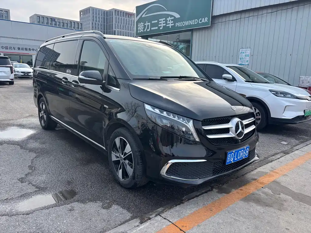 MERCEDES-BENZ V CLASS
