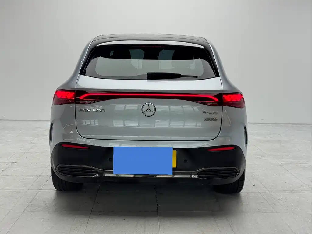 Mercedes-Benz EQE SUV — миниатюра 9