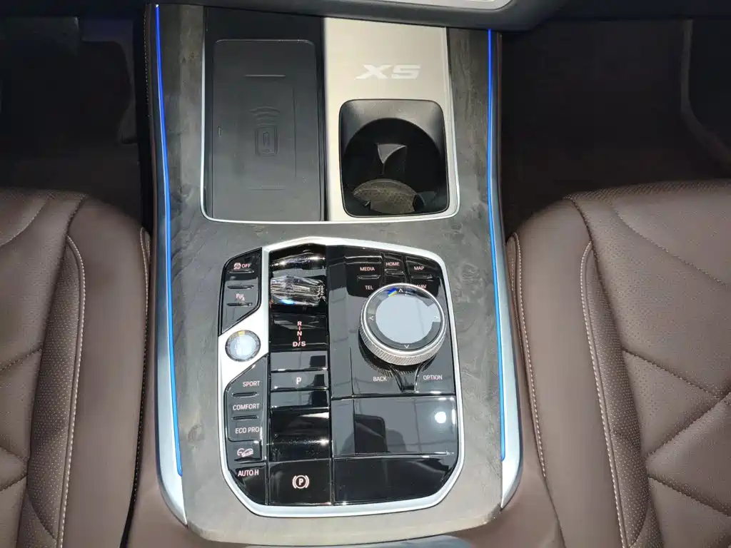 BMW X5 — миниатюра 11