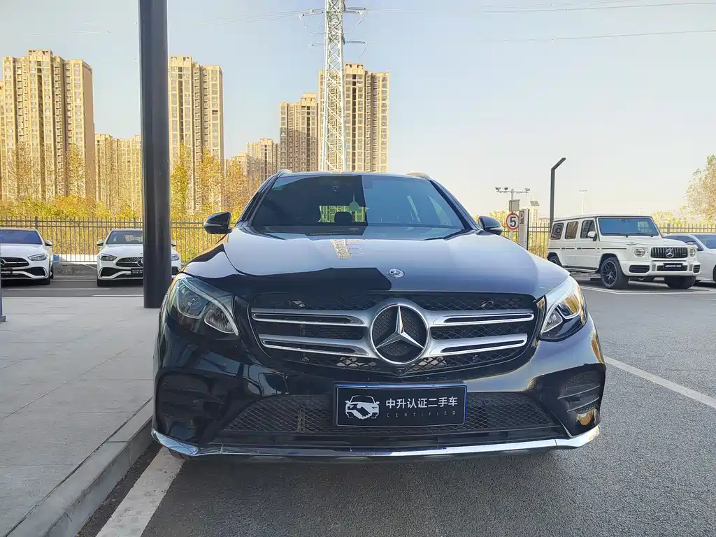 MERCEDES-BENZ GLC