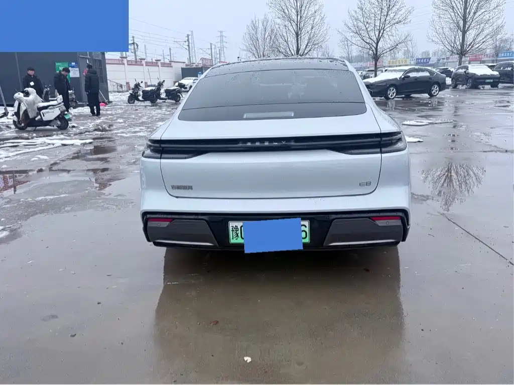 GEELY GALAXY GALAXY E8