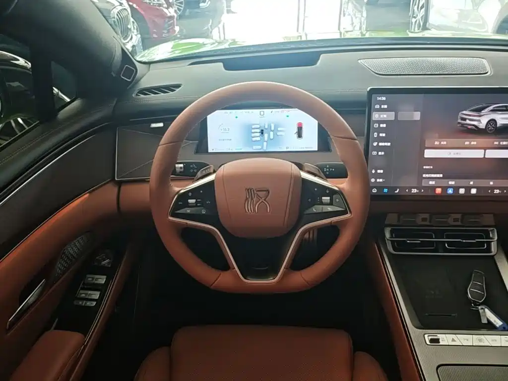BYD Han L — миниатюра 11