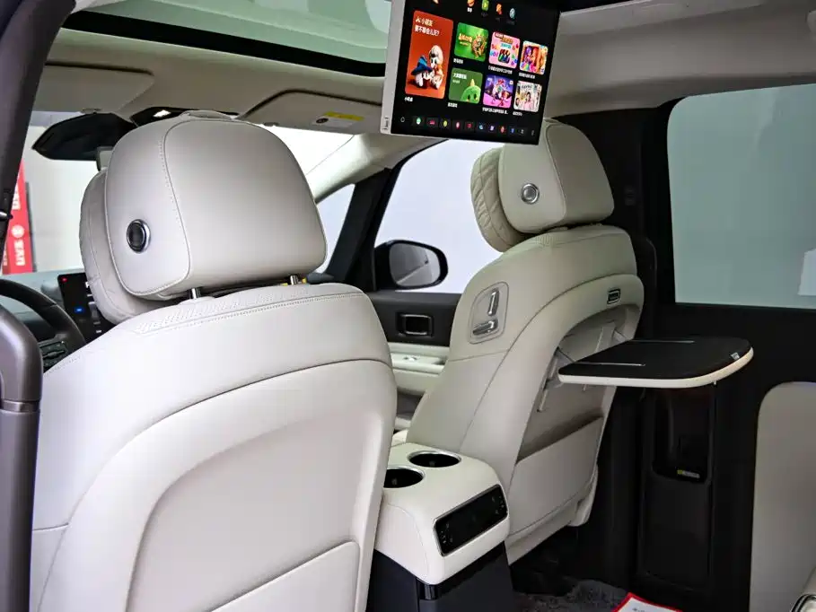 Li Auto Li MEGA — миниатюра 15