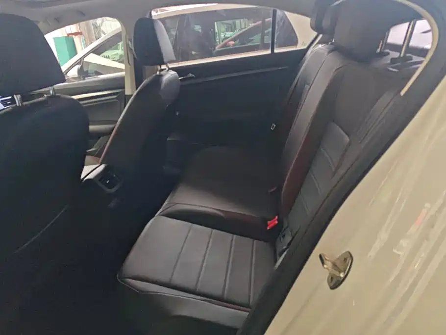 Volkswagen Bora — миниатюра 11