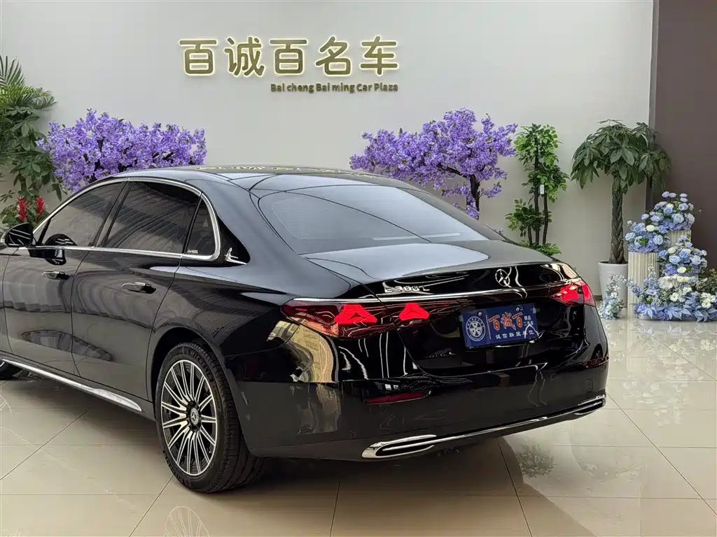 Mercedes-Benz E-Class E 2025 E 300 L Fashion