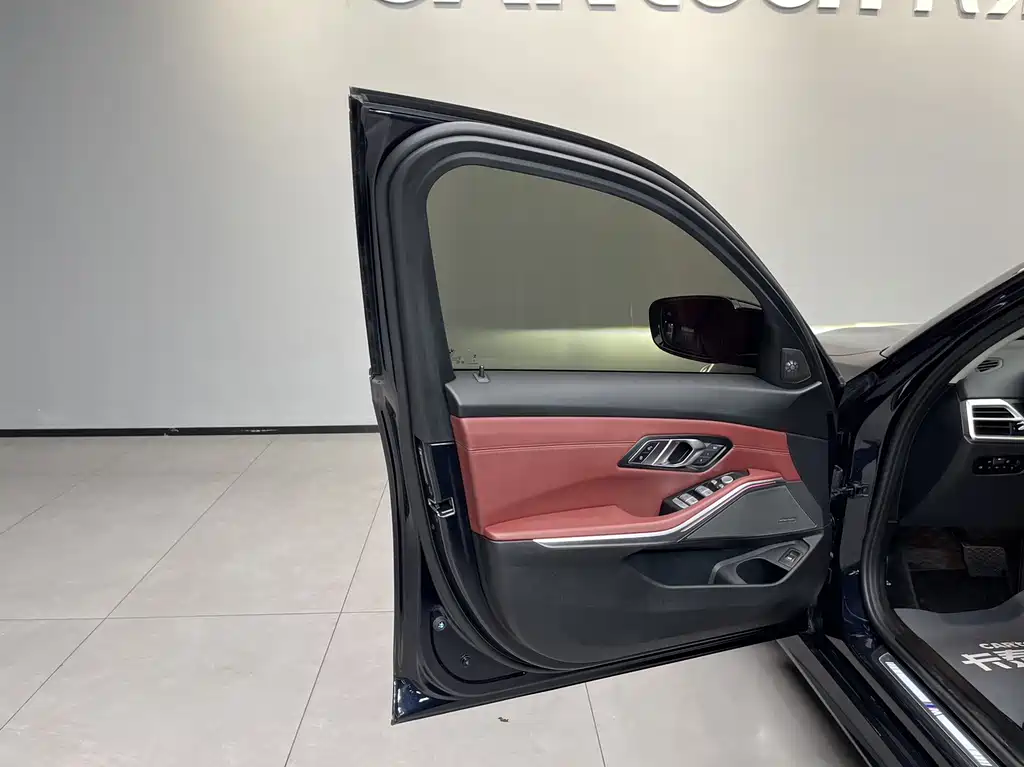 BMW 3 Series — миниатюра 13