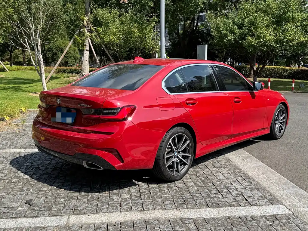 BMW 3 Series — миниатюра 10