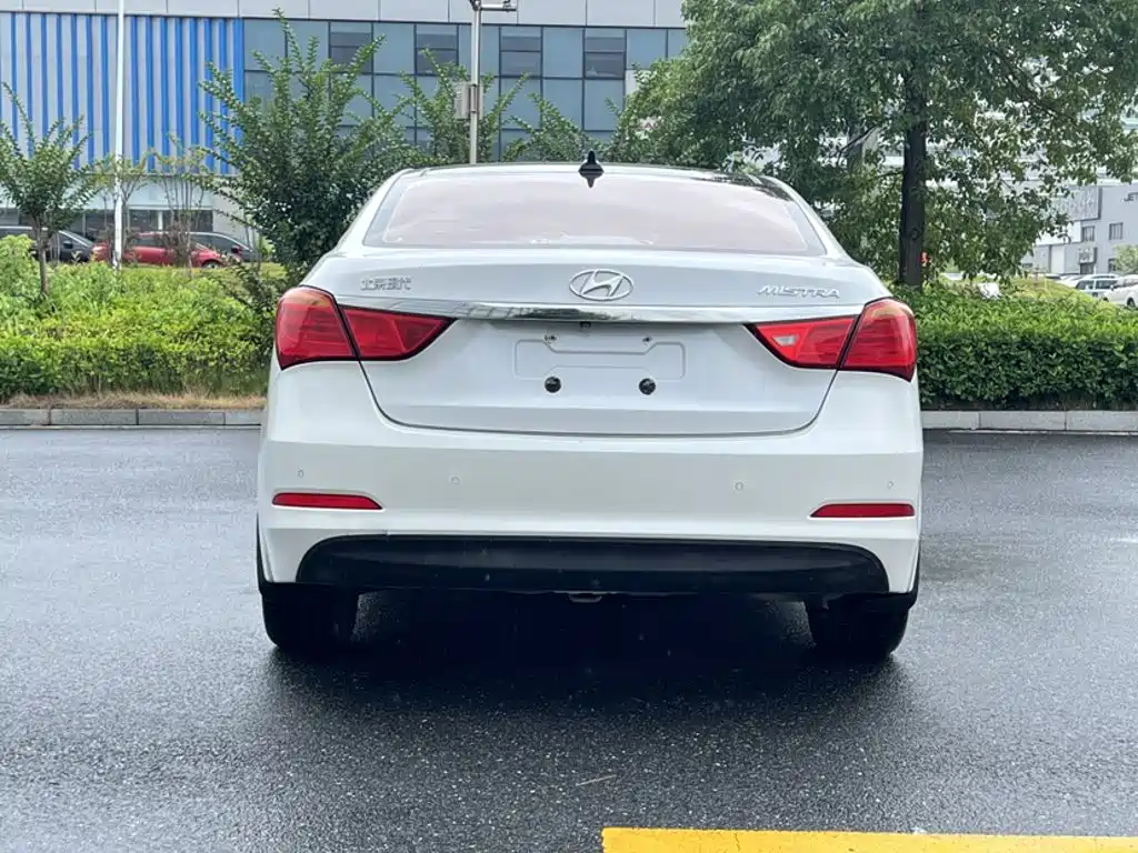 Hyundai Mistra — миниатюра 6