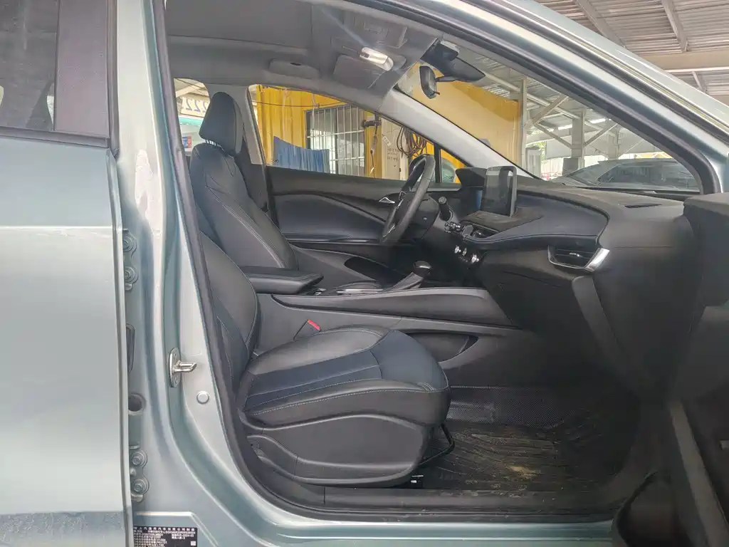 BUICK SLIGHTLY BLUE 6