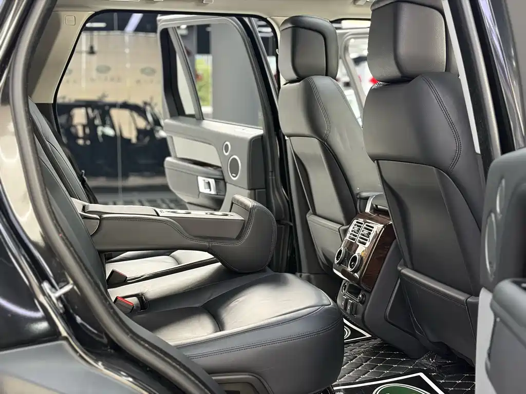 Land Rover Range Rover — миниатюра 12