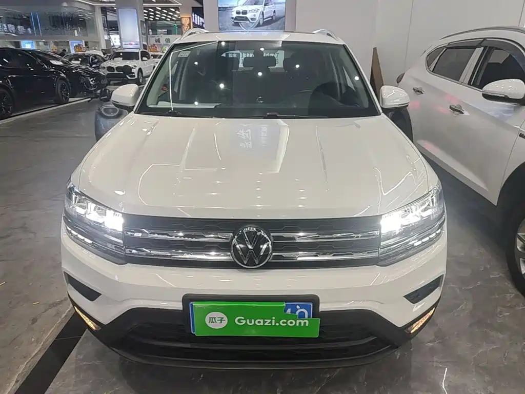 Volkswagen Tharu — миниатюра 3