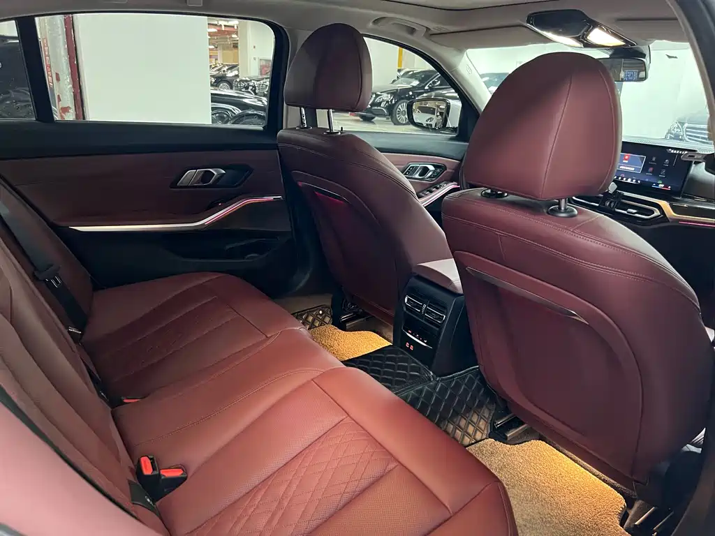 BMW 3 Series — миниатюра 13